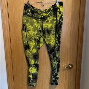 Torrid Active Yellow and Black Tie-Dye Yoga Pants 2X